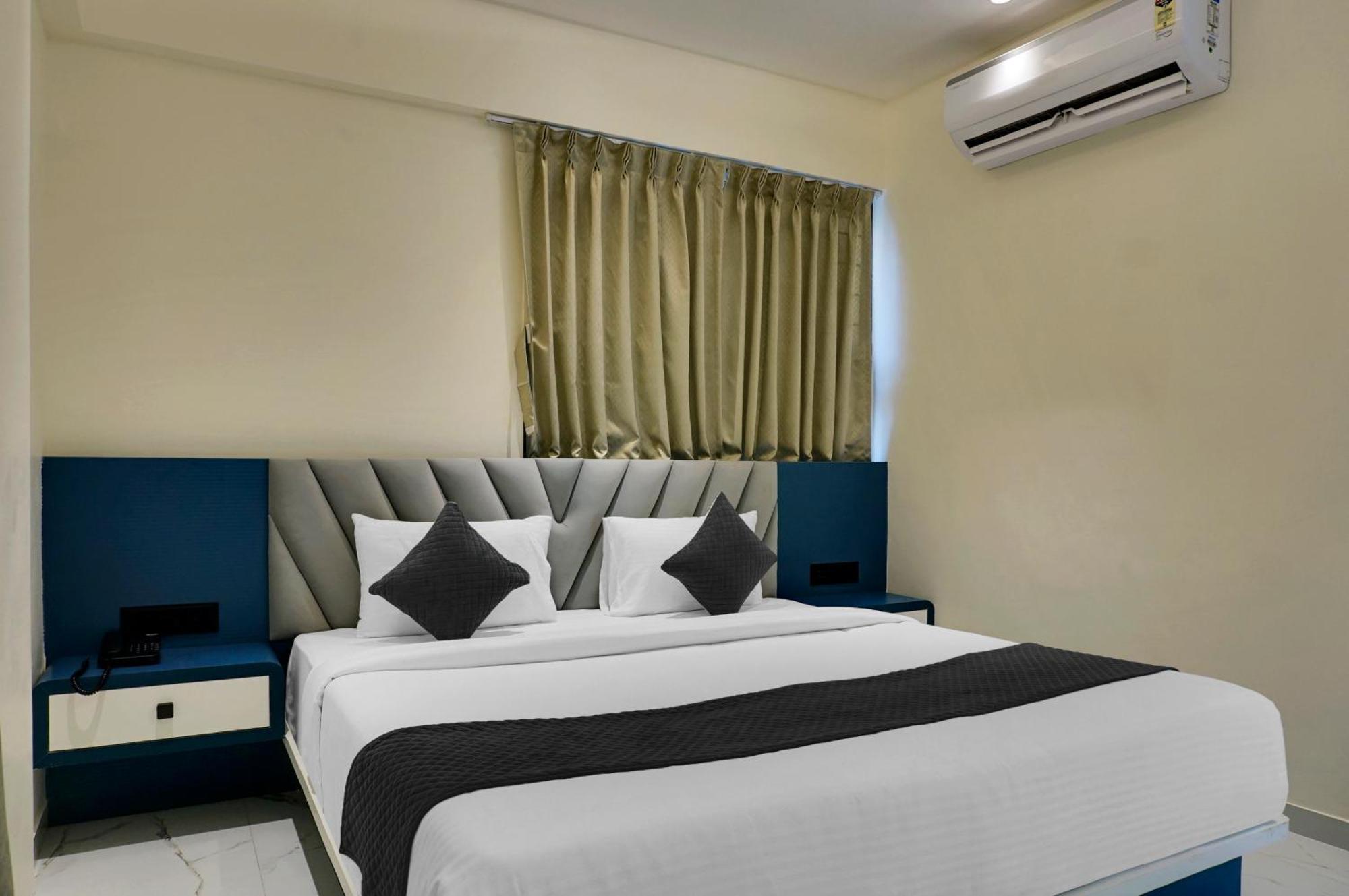 Palm Suites Baner- Indian Nationals Only Pune Exterior photo